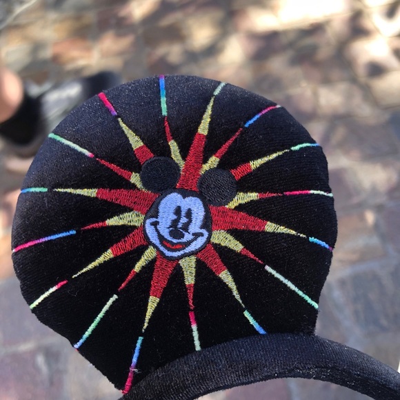 Disney California Adventure Headband - Picture 2 of 3
